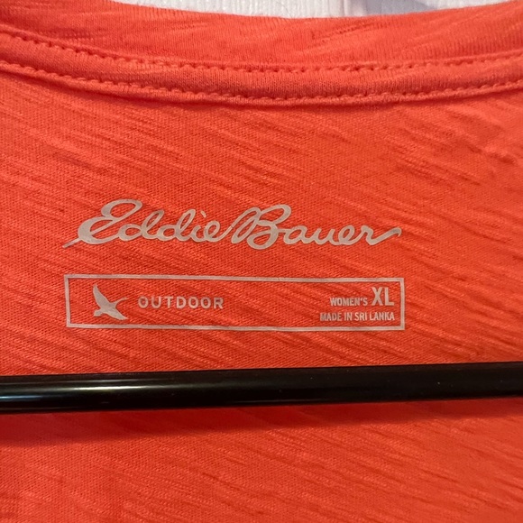 Eddie Bauer ladies short sleeve, v-neck blouse. Orange color. Size XL - Picture 2 of 3